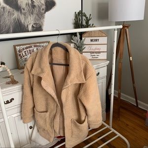 Oversized, loose fit, teddy bear coat